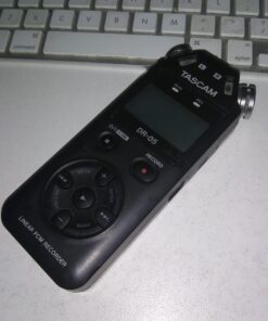 Tascam Portable Studio Recorder, Black, 7.5 x 2.4 x 1.2 inches (DR-05V2) 46 61Yr Uio4yL