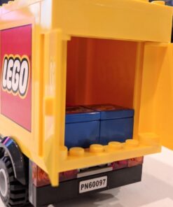 LEGO City Town 60097 City Square Building Kit 43 61ZmmrYkWJL