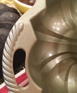 Nordic Ware Platinum Collection Anniversary Bundt Pan Original 42 61b3dInhkAL