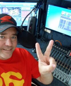 Behringer Xenyx X2222USB Mixer with USB and Effects 21 61b67LuTBEL