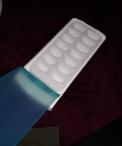 OXO Good Grips No-Spill Ice Cube Tray 1 Count (Pack of 1) 61 61bIIBAvbZL