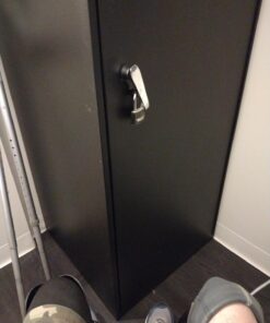 Master Lock Covered Aluminum Lock, Locker Lock with Key, Key Lock for Gym Locker, 1 Pack, 141D, Black Padlock 29 61br4pcw1L