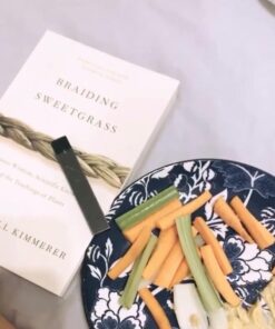 Braiding Sweetgrass: Indigenous Wisdom, Scientific Knowledge and the Teachings of Plants 22 61bwNbDO1jL