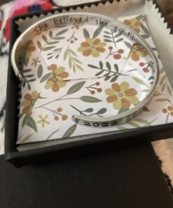 M MOOHAM Graduation Gifts for Her Him 2023, Inspirational Graduation Bracelets Class Of 2023 High School College Graduation Gifts for Her with Graduation Box " With Box -She Believed She Could So She Did 26 61cZrwuXutL