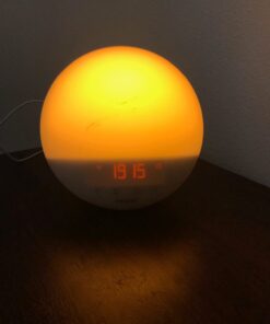 Philips SmartSleep Wake-up Light, Colored Sunrise and Sunset Simulation, 5 Natural Sounds, FM Radio & Reading Lamp, Tap Snooze, HF3520/60 41 61coBQf9 nL
