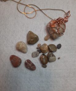 NATIONAL GEOGRAPHIC Starter Rock Tumbling Kit - Durable Leak-Proof Polisher for Kids Complete Geology Hobby Science Kit, Rocks and Crystals Kids, A Great STEM Activity 39 61dGolAbbRL