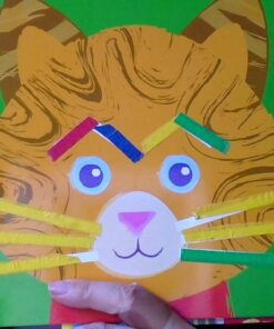 Melissa & Doug Tape Activity Book: 4 Rolls of Easy-Tear Tape and 20 Reusable Scenes 32 61eCTwRWfVL