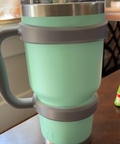 YETI Rambler 30 oz Stainless Steel Vacuum Insulated Tumbler w/MagSlider Lid Seafoam 1 Count (Pack of 1) 47 61fHdwCntuL