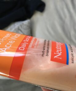Neutrogena Oil-Free Acne Face Scrub, 2% Salicylic Acid Acne Treatment Medicine, Daily Face Wash to help Prevent Breakouts, Oil Free Exfoliating Facial Cleanser for Acne-Prone Skin, 4.2 fl. oz Unscented 4.2 Fl Oz (Pack of 1) 38 61fMjzHoeRL
