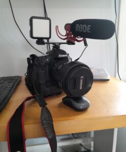 Ulanzi PT-2 Aluminum Universal Cold Shoe Extension Bracket 2 Hot Shoe Mounts Extension Bar Dual Bracket with 1/4" Thread Holes for iPhone Nikon Canon Sony DSLR Camera Flash LED Video Light Microphone 24 61faPnbEEoL