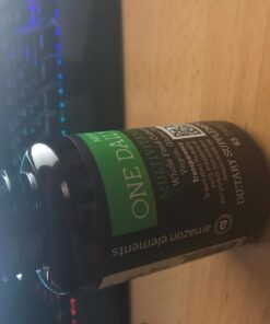 Amazon Elements Men’s One Daily Multivitamin, 62% Whole Food Cultured, Vegan, 65 Tablets, 2 month supply (Packaging may vary) 34 61fhW6r3xnL