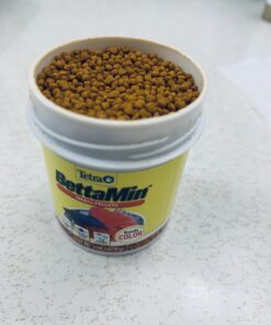 TetraBetta PLUS Floating Mini Pellets, Fish Food With Natural Color Enhancer, 1.2 ounces 1.2 Ounce (Pack of 1) 26 61fsWw1 NBL