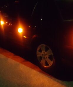 HOKENA LED Road Flares 9 Piece Set, Emergency Lights Complete Car Safety Kit, Roadside Warning Flare Beacon Disc for Vehicle & Boat with Magnetic Base, with Batteries, Seatbelt Cutter & Window Breaker 3 Flares 37 61gz9guYqPL