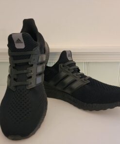 HOMAR No Tie Shoelaces for Kids and Adults Stretch Silicone Elastic No Tie Shoe Laces Adult Size Black 41 61h73dQRhL