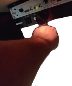 Alternative view of Furman M-8Lx Standard Level Power Conditioning, 15 Amp, 9 Outlets with Wall Wart Spacing, Pullout Lights