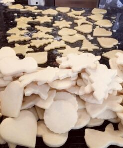 StarPack Metal Christmas Cookie Cutters Set (18pcs) - Favorite Christmas Cookie Cutter Shapes like Gingerbread Man, Star, Snowflake & other Classic Cookie Cutters Shapes - A Family Cookie Cutter Set 34 61iV10kAqcL