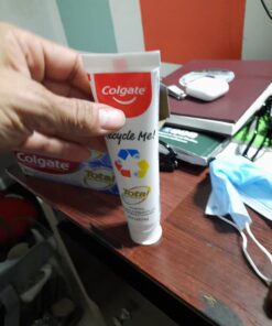 Colgate Total Teeth Whitening Toothpaste, 10 Benefits Including Sensitivity Relief ,Whitening Mint, 4.8 oz ( Pack of 4 ) Whitening Paste 4.8 Ounce (Pack of 4) 37 61j6cUFzihL