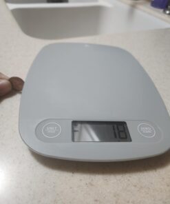 Greater Goods Gray Food Scale - Digital Display Shows Weight in Grams, Ounces, Milliliters, and Pounds | Perfect for Meal Prep, Cooking, and Baking | A Kitchen Necessity Designed in St. Louis Plastic Ash Grey 39 61jCRe4LzyL