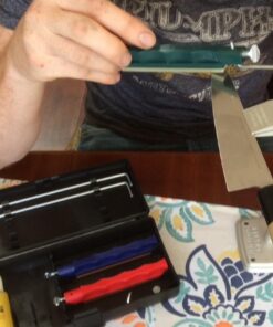 Lansky Standard Knife Sharpening System: 3-Stone Ceramic Knife Sharpener Kit with Honing Oil - LKC03 39 61jomKnvp0L