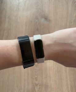 Fitbit Luxe-Fitness and Wellness-Tracker with Stress Management, Sleep-Tracking and 24/7 Heart Rate, One Size S L Bands Included, Lunar White/Soft Gold Stainless Steel, 1 Count Tracker 33 61l1L4bI0gL