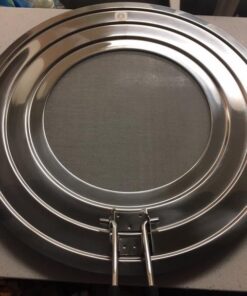 Dishwasher-Safe Splatter Screen Splash Guard for Kitchen Frying Pan Grease - Shields 99% of Stove Top from Bacon, Oil, or Deep Fryer - Easy to Clean or Store - Foldable Heat-Resistant Silicone Handle 33 61lhYEQodoL