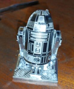 Fascinations Metal Earth Star Wars R2D2 3D Metal Model Kit 35 61nLhW9aTmL