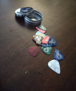 Donner Celluloid Guitar Picks 16 Pack with Tin Box includes Thin, Medium, Heavy & Extra Heavy Picks, for Acoustic Guitar Electric Guitar Ukulele 16 Pcs Picks Dazzle pattern 40 61nPa bqYeL 1