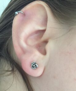 Sterling Silver Rose Flower Stud Earrings - 7mm Rhodium Plated 51 61oRo6aK2rL