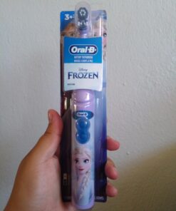 Oral-B Kids Battery Power Electric Toothbrush Featuring Disney's Frozen for Children and Toddlers age 3+, Soft (Characters May Vary) Multi 1 Count (Pack of 1) 33 61oeLldJ5YL