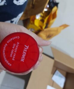 Tylenol Extra Strength Caplets with 500 mg Acetaminophen Pain Reliever Fever Reducer ct, no Flavour, 100 Count 100 Count (Pack of 1) 65 61ozr8jhDTL