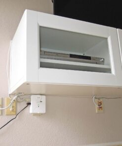 Belkin 6-Outlet Wall Surge Protector w/ 2 USB Ports - Wall Mountable w/ Premium Protection Against Surges - Safe Charge for Mobile Devices, Tablets, Small Appliances, & More - 900 Joules of Protection Wall Mount 6-Outlet with USB Power Strip 35 61p E9TJvoL 1