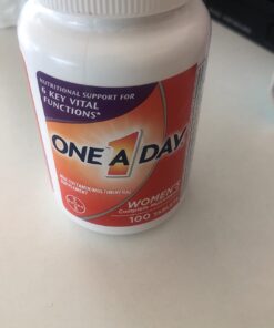 One A Day Women’s Multivitamin, Supplement with Vitamin A, Vitamin C, Vitamin D, Vitamin E and Zinc for Immune Health Support, B12, Biotin, Calcium & More, Tablet, 100 count 48 61pTFvrLfmL