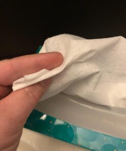 Kleenex Hand Towels (11268), Ultra Soft and Absorbent, Pop-Up Box, 18 Boxes / Case, 70 Paper Hand Towels / Box, 1,260 Sheets / Case 1260 Count (Pack of 1) White 36 61pbU1J0SBL