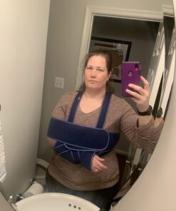 Velpeau Arm Sling Shoulder Immobilizer - Can Be Used During Sleep - Rotator Cuff Support Brace - Adjustable Medical Sling for Broken & Fractured Bones, Dislocation, Sprains, Strains & Tears (Large) Large (Pack of 1) 30 61pmXZabSWL