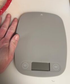 Greater Goods Gray Food Scale - Digital Display Shows Weight in Grams, Ounces, Milliliters, and Pounds | Perfect for Meal Prep, Cooking, and Baking | A Kitchen Necessity Designed in St. Louis Plastic Ash Grey 35 61qMXdSvJeL