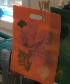 Aneco 50 Pieces 9.5 by 11.5 Inches Non-woven Bags Poly Goodie Treat Bag Rainbow Colors Tote Bag Party Gift Handles Bag Party Favors, 10 Colors 40 61qoSNe1GKL