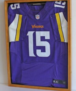 Ultra Clear PRO UV Jersey Frame Display Case for Basketball Football Baseball Hockey Jesey, Lockable Oak Finish 8 61rdNs3yitL