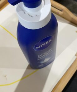 NIVEA Original Moisture Body Lotion with Vitamin E, Body Lotion for Dry Skin, 16.9 Fl Oz Pump Bottle Unscented 16.9 Fl Oz (Pack of 1) 32 61s9cieIduL