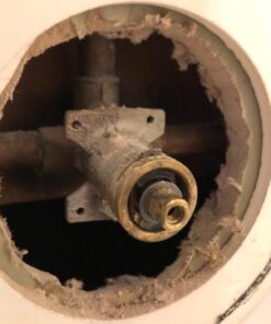 Delta Faucet R10000-UNBXHF MultiChoice Universal Shower Valve Body for Shower Faucet Trim Kits High Flow Limited Edition 38 61sDQCYRXZL