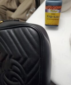 Fiebing's Edge Kote (4oz) - Black - Flexible, Water Resistant Surface Coating for Smoother Leather Edges, Medium Gloss - for Color Coating and Protecting Edges of Leather Shoes, Crafts and Furniture 48 61sb77DRwhL