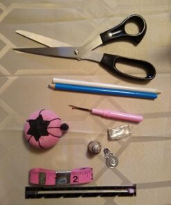 SINGER 01512 Beginner's Sewing Kit, 130 Pieces, 1 29 61tXS1bd7jL 1