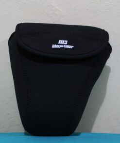 MegaGear MG091 Nikon D3500, D5600, D3400, D5500, D7200, D3300, D5300, D610, D7100, D600, D3200 Ultra Light Neoprene Camera Case, Black insade Yellow 41 61ua5loL9XL