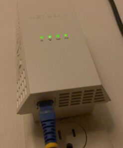 NETGEAR WiFi Mesh Range Extender EX6400 - Coverage up to 2100 sq.ft. and 35 devices with AC1900 Dual Band Wireless Signal Booster & Repeater (up to 1900Mbps speed), plus Mesh Smart Roaming AC1900 WiFi 32 61vEvQGLeqL 2