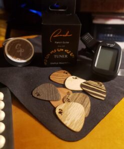 Ranch Guitar Tuner Clip On for Acoustic/Electric Guitar, Ukulele, Violin, Bass, Banjo & Chromatic Tuning Modes - Classical Black 24 61vx2fi77L