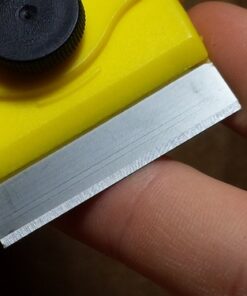 Titan 12031 4-Inch Mini Razor Scraper | Includes 1 Extra Heavy-Duty Razor Blade 34 61wIHx0NTL