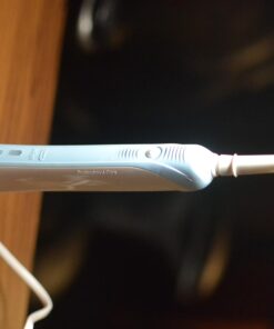 Oral-B Pro 1000 Rechargeable Electric Toothbrush, White Rechargeable Handle 54 61xVaD6WI8L