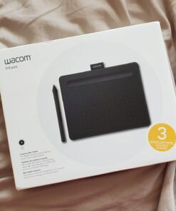 Wacom Intuos Small Graphics Drawing Tablet, includes Training & Software; 4 Customizable ExpressKeys Compatible With Chromebook Mac Android & Windows, photo/video editing, design & education,Black Black 53 61ycFOdRElL