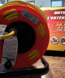 Bayco SL-2000PDQ 4 Plug Cord Reel, Yellow & Black 41 61ycVFwytL 5