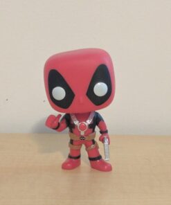 Funko POP Marvel: Deadpool Thumbs Up Action Figure Multicolor 33 61ydSt2VlL