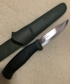 Morakniv Companion Fixed Blade Outdoor Knife with Sandvik Stainless Steel Blade, 4.1-Inch, Military Green 31 61zYEOPIdiL